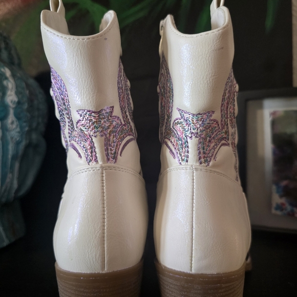 HANDCRAFTED Upcycle Cowgirl Boots HANDPAINTED Ankle Boots Block Heel Shoes 9.5 - Picture 13 of 16